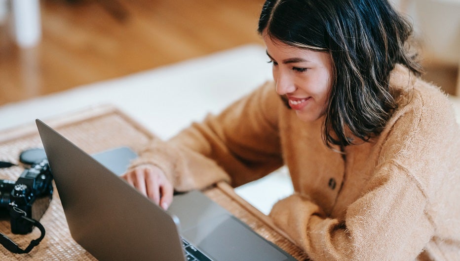 woman on laptop